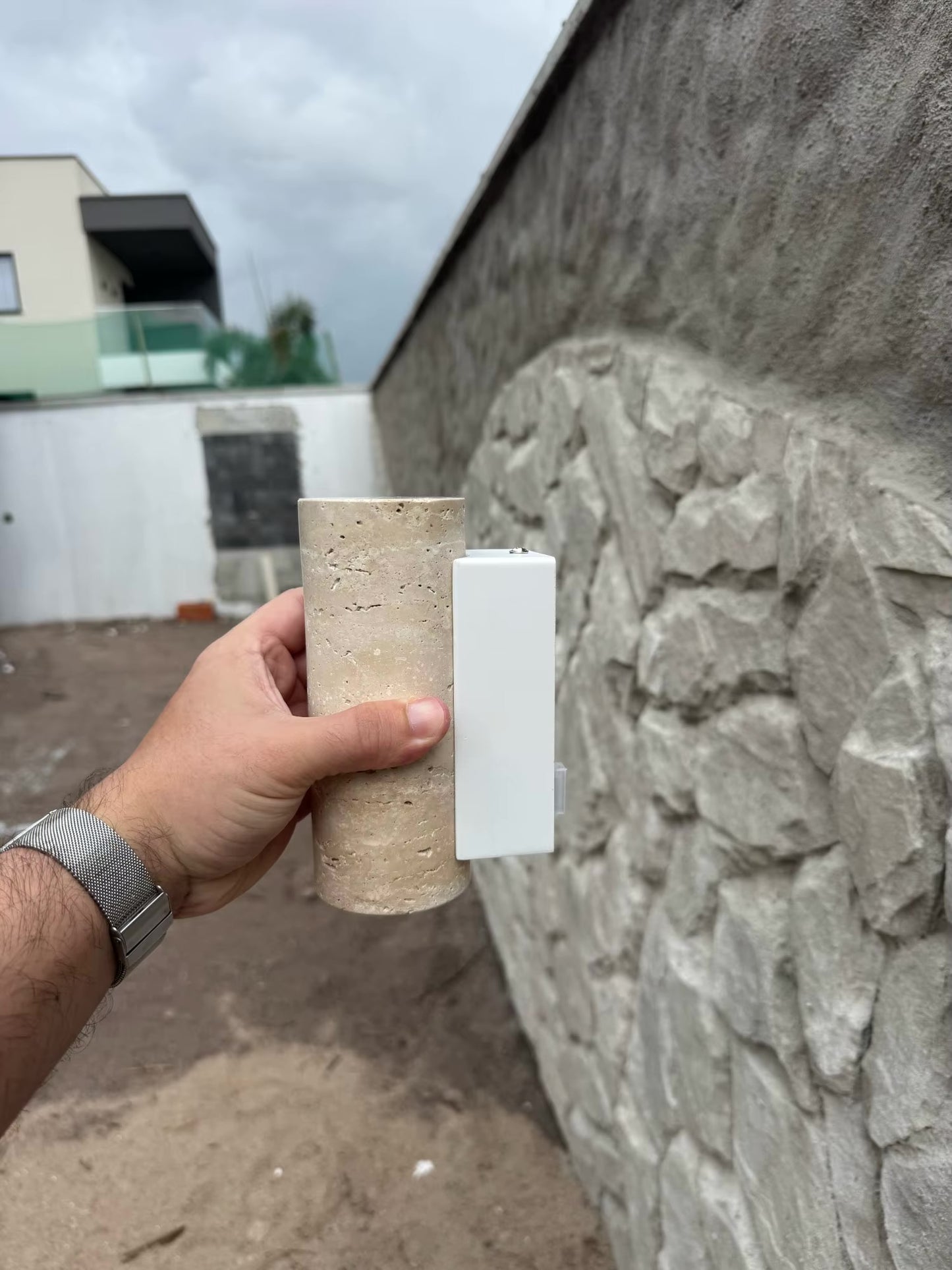 Solène - Travertine Wall Lamp